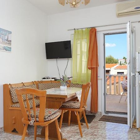 Apartments By The Sea Businci, Ciovo - 9450 Трогир Екстериор снимка