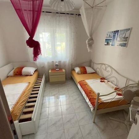 Apartments By The Sea Businci, Ciovo - 9450 Трогир Екстериор снимка