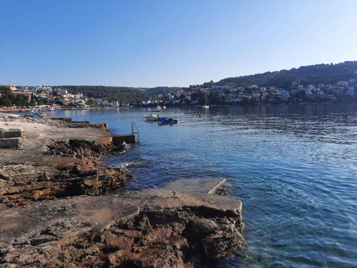 Apartments By The Sea Businci, Ciovo - 9450 Трогир Екстериор снимка