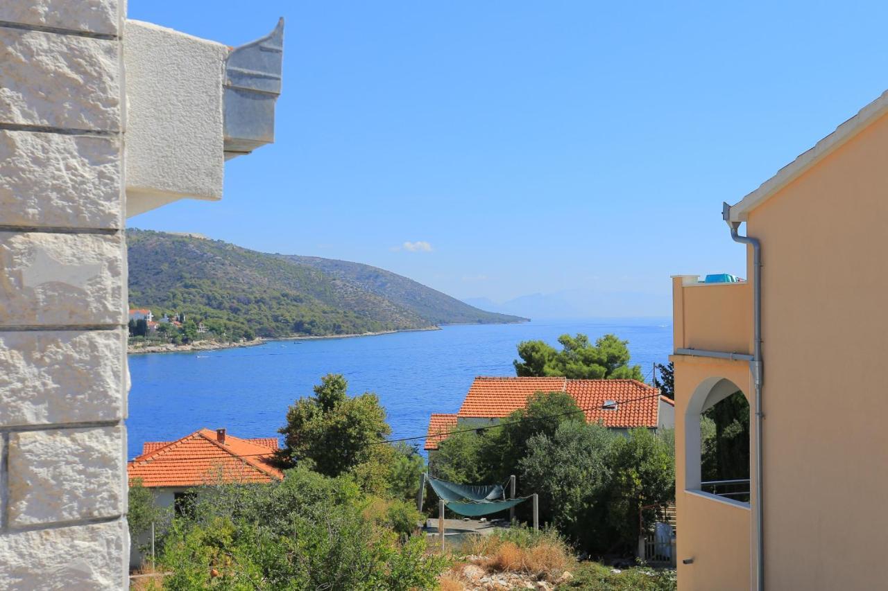 Apartments By The Sea Businci, Ciovo - 9450 Трогир Екстериор снимка