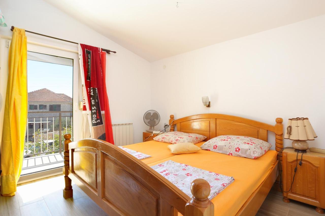 Apartments By The Sea Businci, Ciovo - 9450 Трогир Екстериор снимка