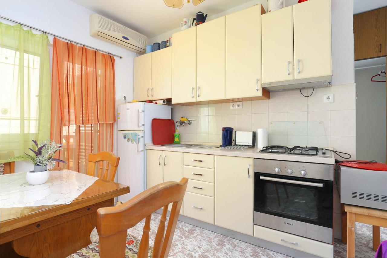 Apartments By The Sea Businci, Ciovo - 9450 Трогир Екстериор снимка