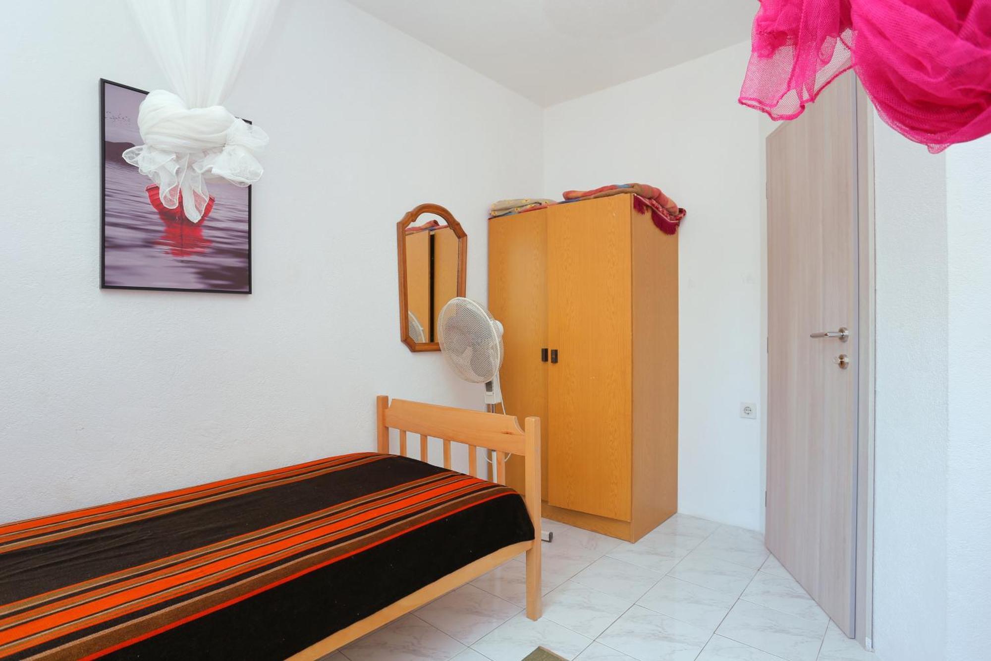 Apartments By The Sea Businci, Ciovo - 9450 Трогир Стая снимка
